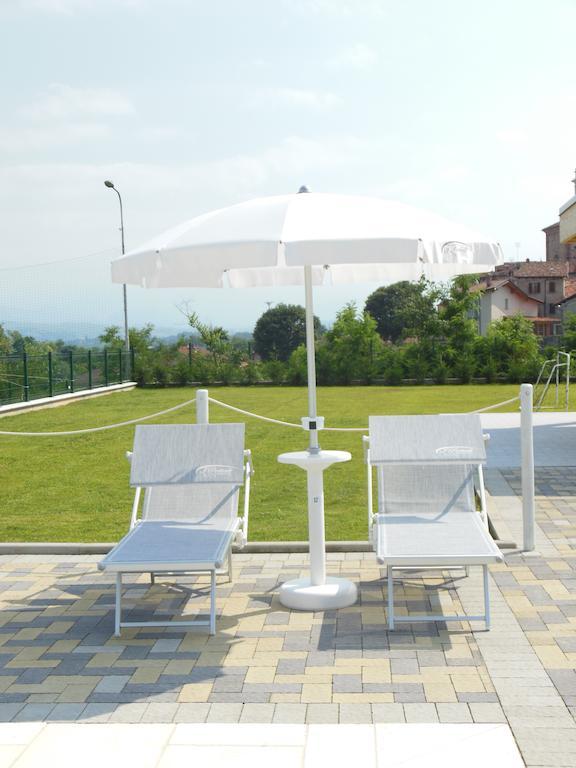 Bed and Breakfast I Perticali Carrù Exterior foto